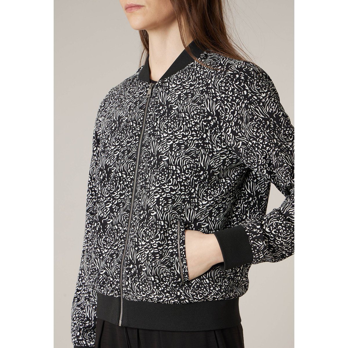 Veste femme fluide et légère, imprimé graphique KRISTEN black, DEELUXE