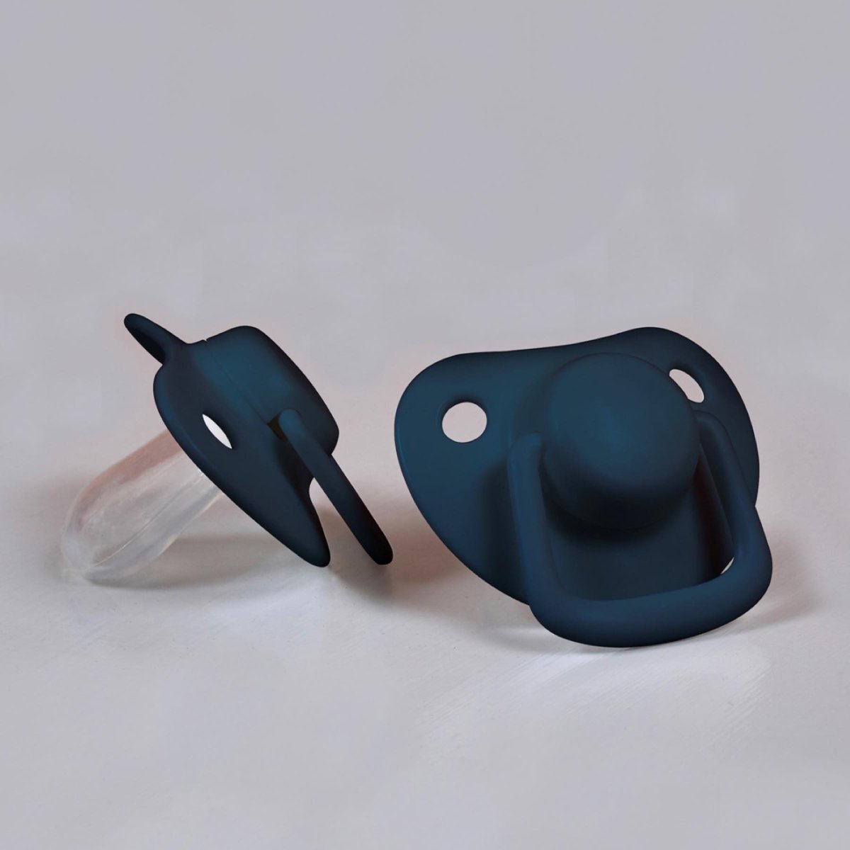 Lot 2 sucettes anatomique silicone 6m+ bleu foncé, FILIBABBA