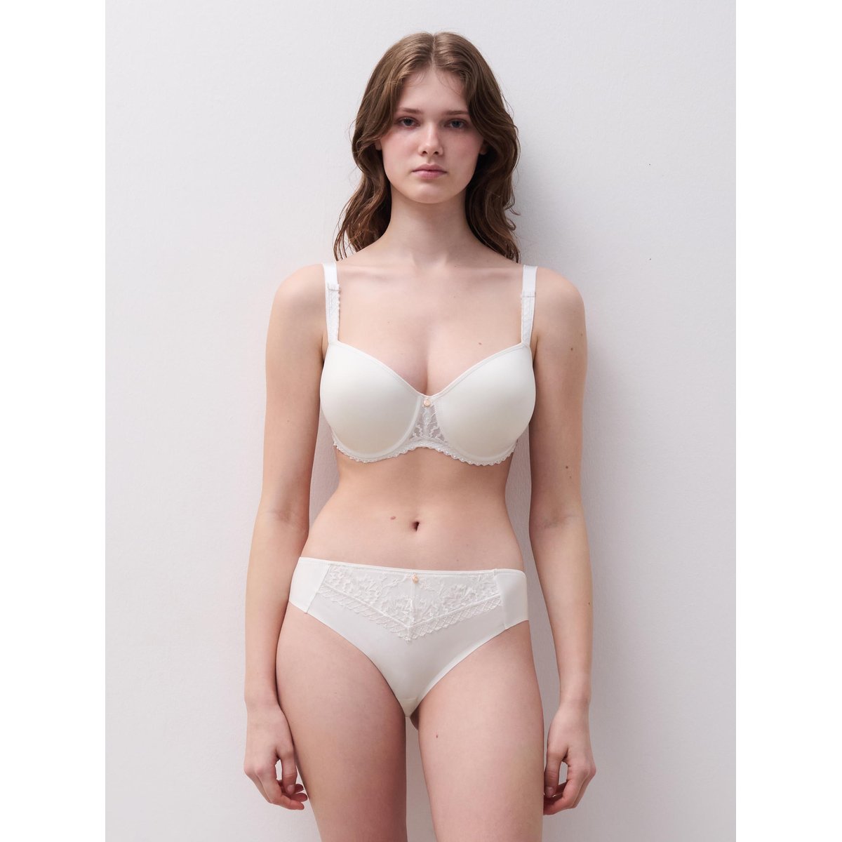 Slip EVERY CURVE milk, CHANTELLE