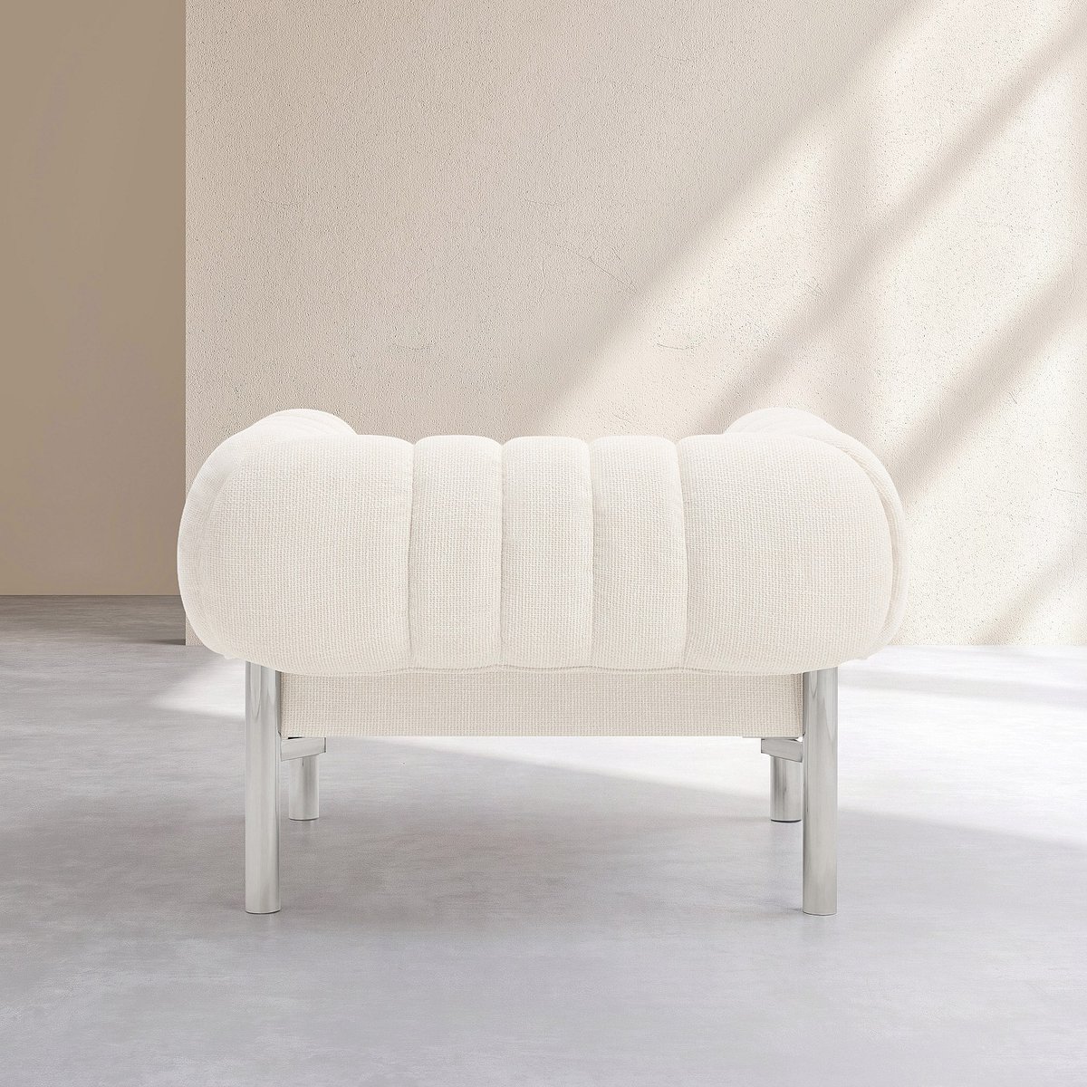 Fauteuil droit pin, bois, acier inoxydable, polyester OSINI beige, HABITAT