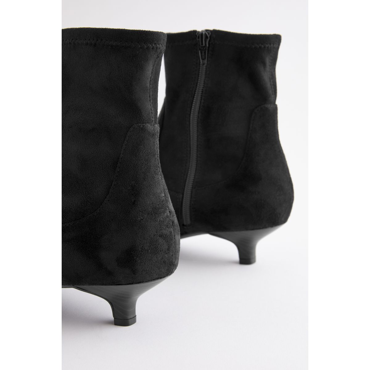 Bottines souples à bout ciselé noir, NEXT