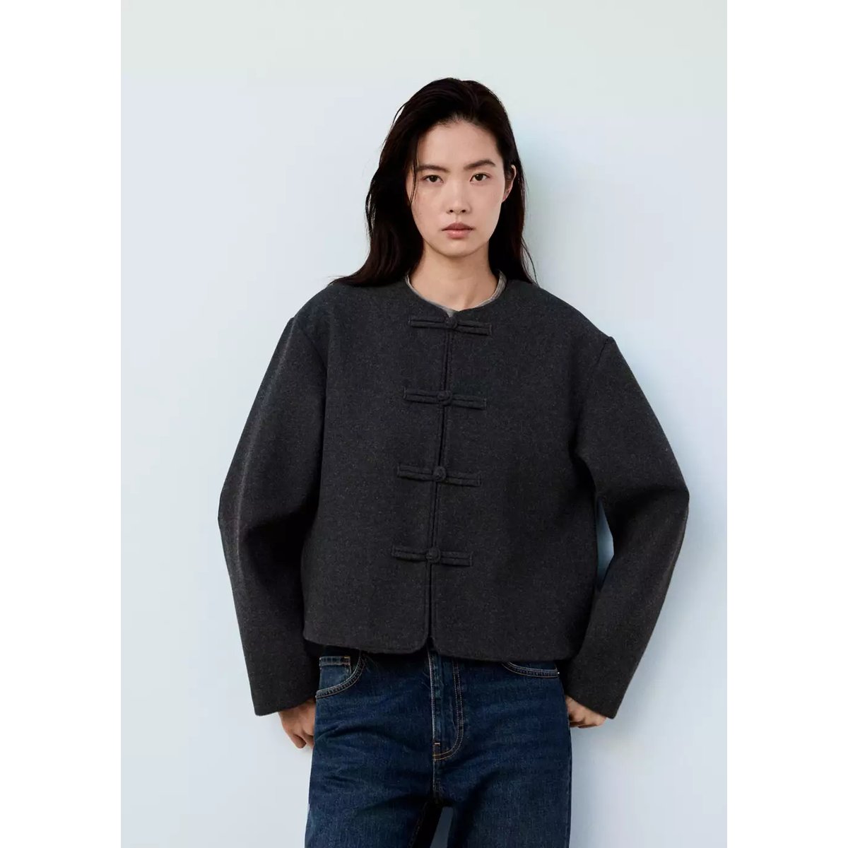 Veste droite fermeture à brandebourgs gris anthracite, MANGO