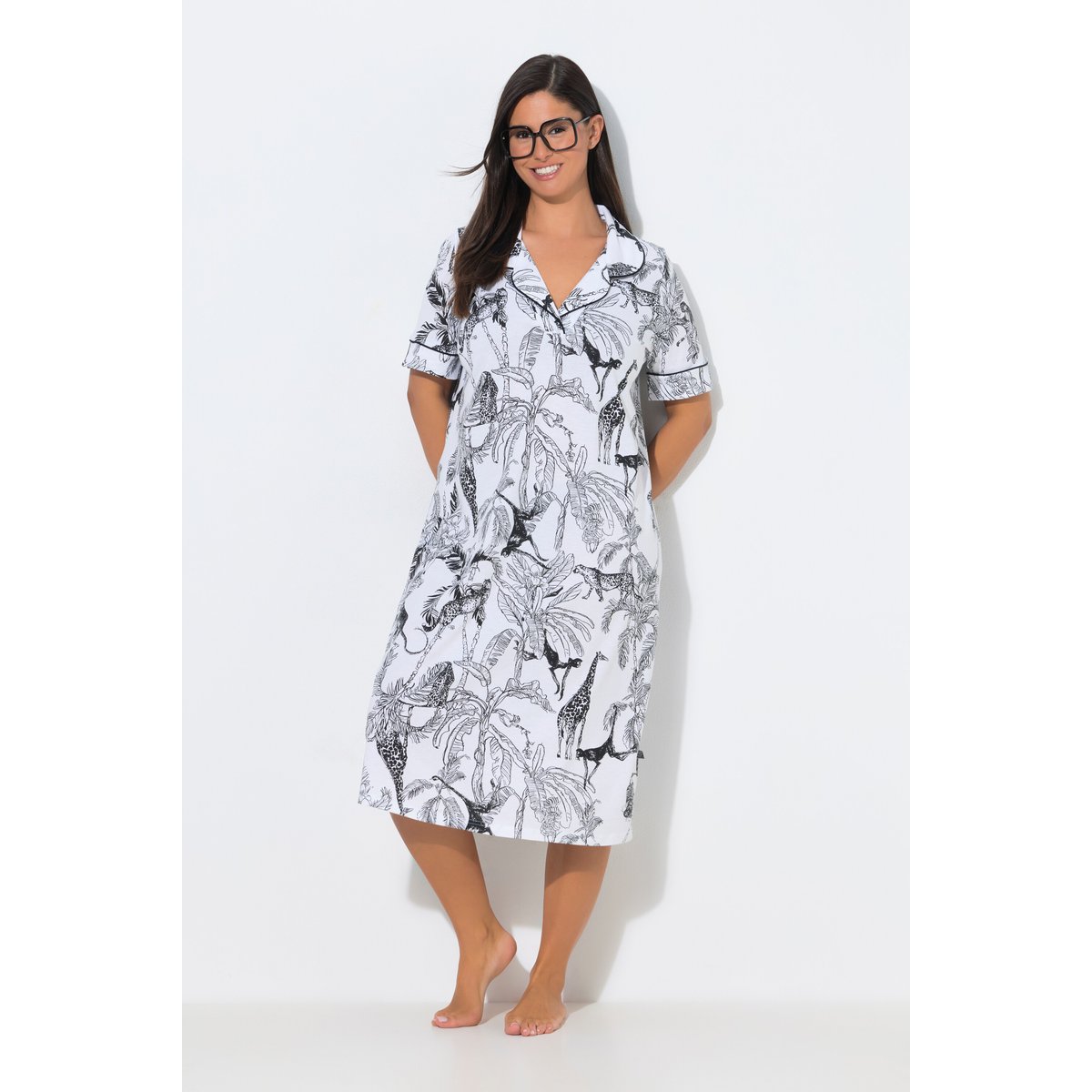 Chemise de nuit avec passepoil, col à revers blanc cassé, ULLA POPKEN