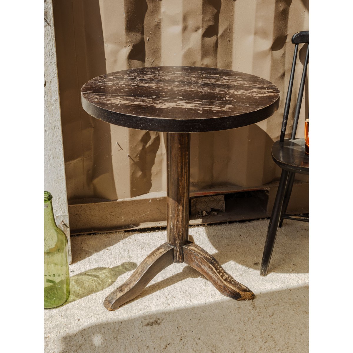 Table à manger bistro en bois Denise N°1168 - Bon état bois foncé, DEBONGOUT