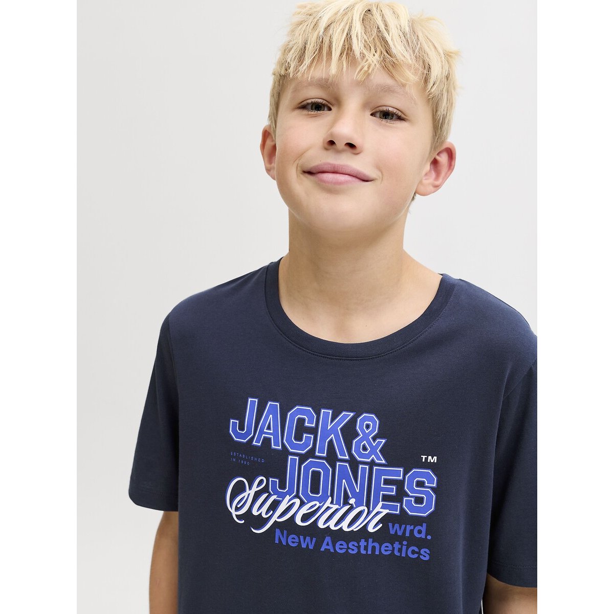 T-shirt maniche corte, fantasia davanti blu marino, JACK & JONES JUNIOR
