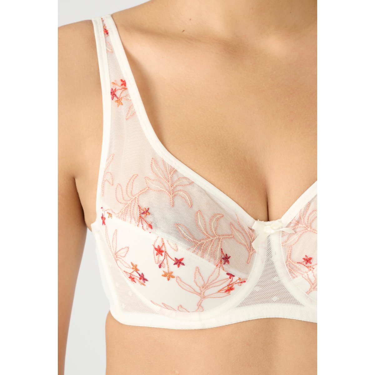 Soutien-gorge à armatures brodé LYNA blanc cassé, DAMART