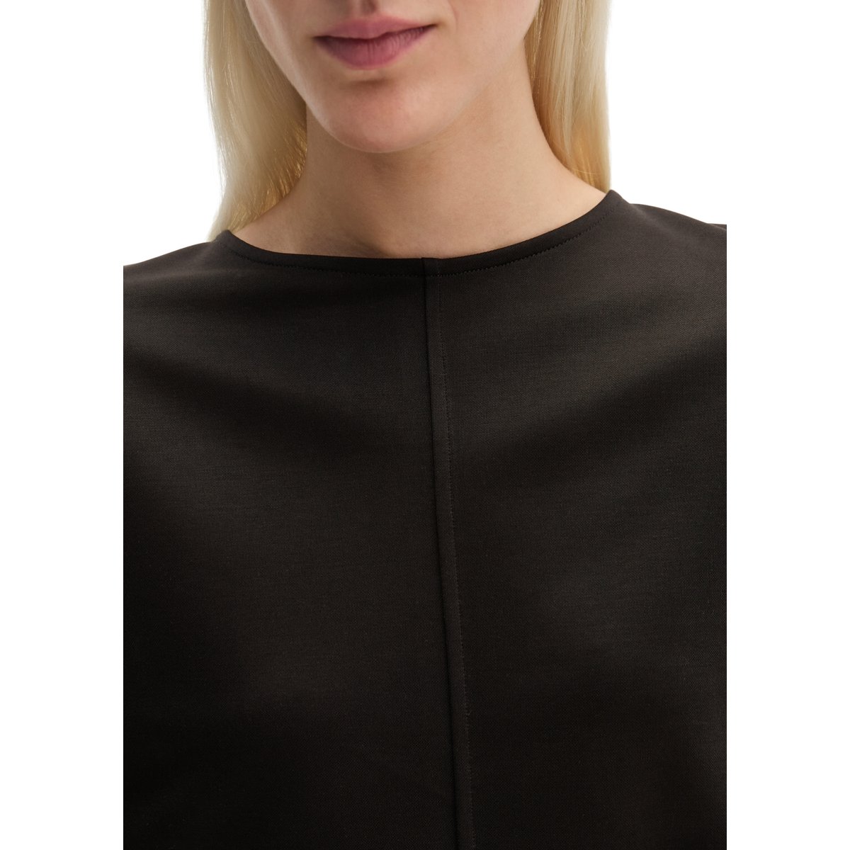 T-shirt long cropped en LENZING™ ECOVERO™ noir, MARC O'POLO