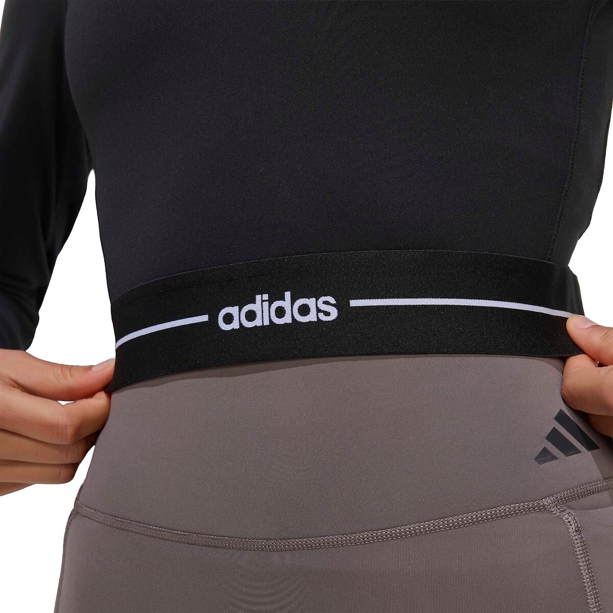 T-shirt de sport court, manches longues, ESSENTIALS noir, adidas Performance