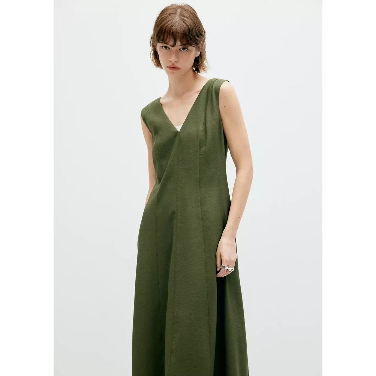 Robe col V avec coutures kaki, MANGO