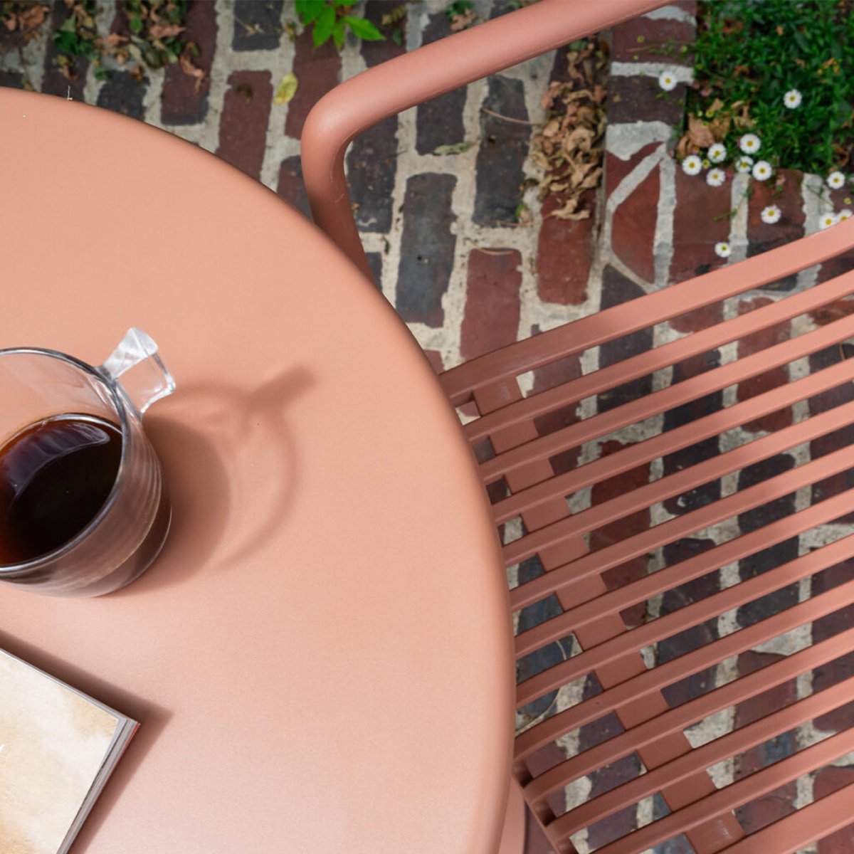 Table ronde de jardin en acier Terracotta PALOMA terracotta, WILSA GARDEN