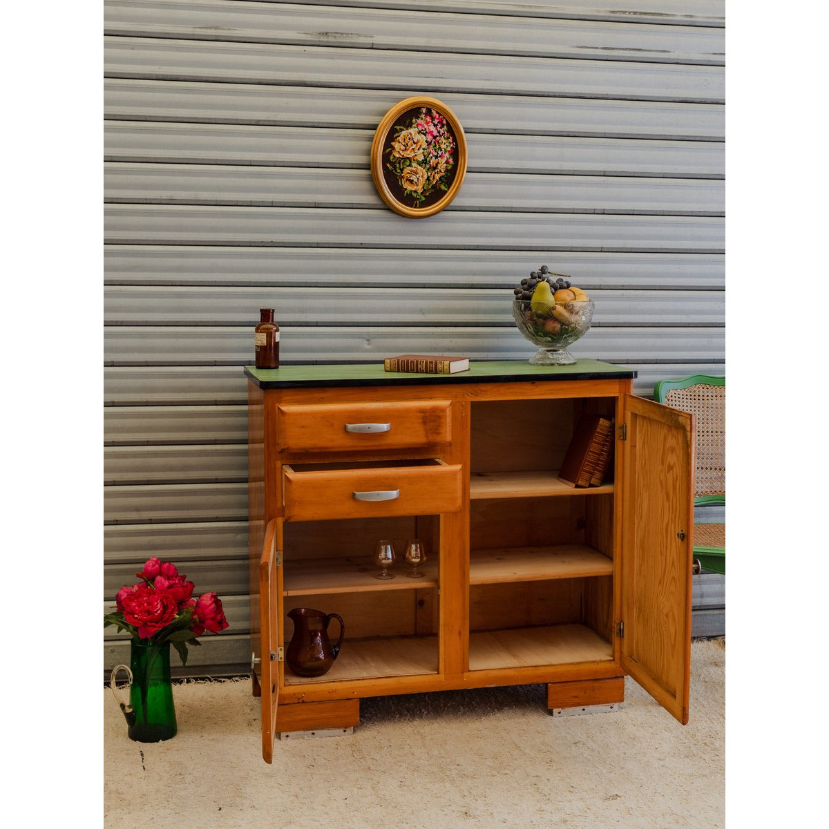 Buffet mado en bois Gilbert N°1910 - Bon état bois foncé, DEBONGOUT