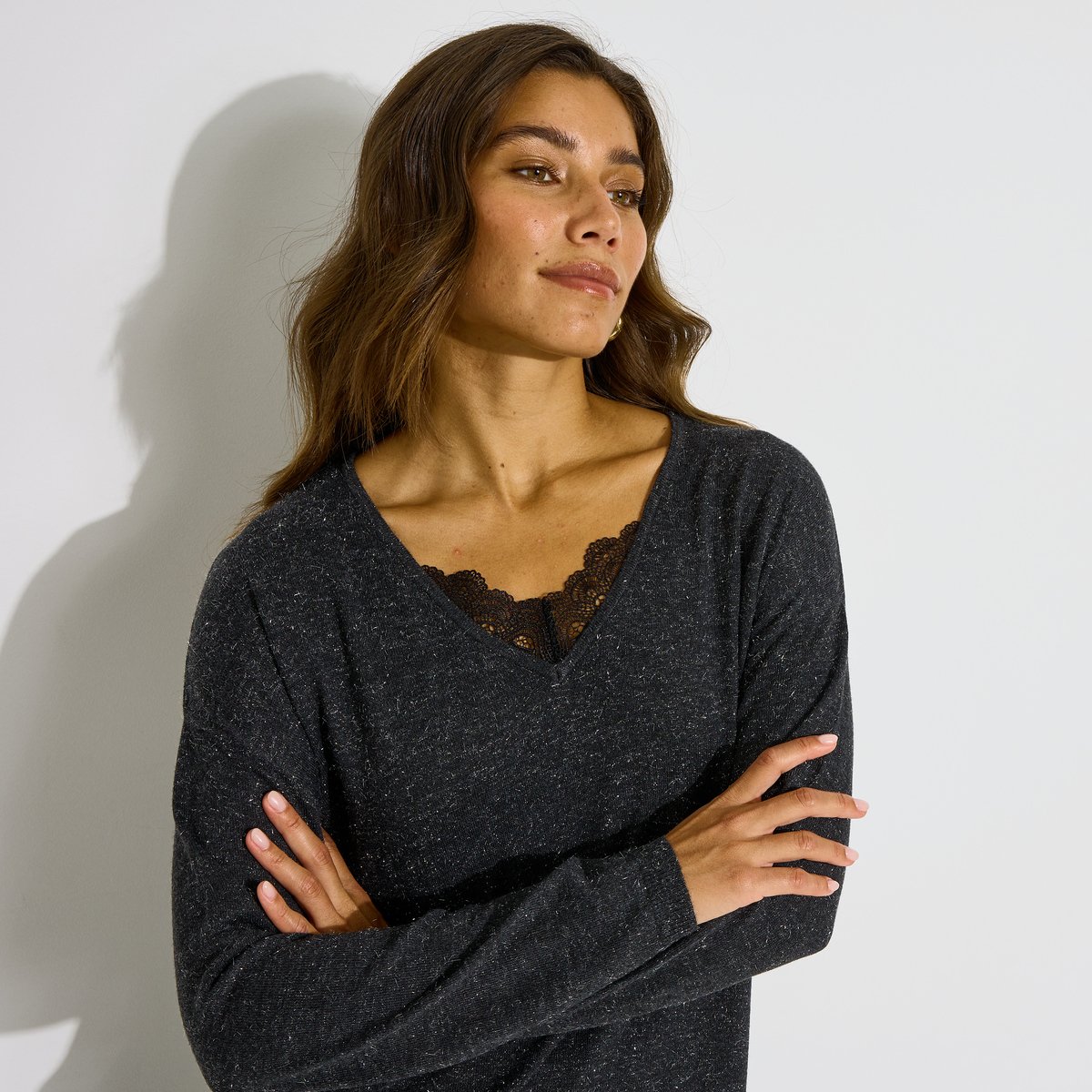 Pull col V ajouré effet brillant gris, GRAIN DE MALICE