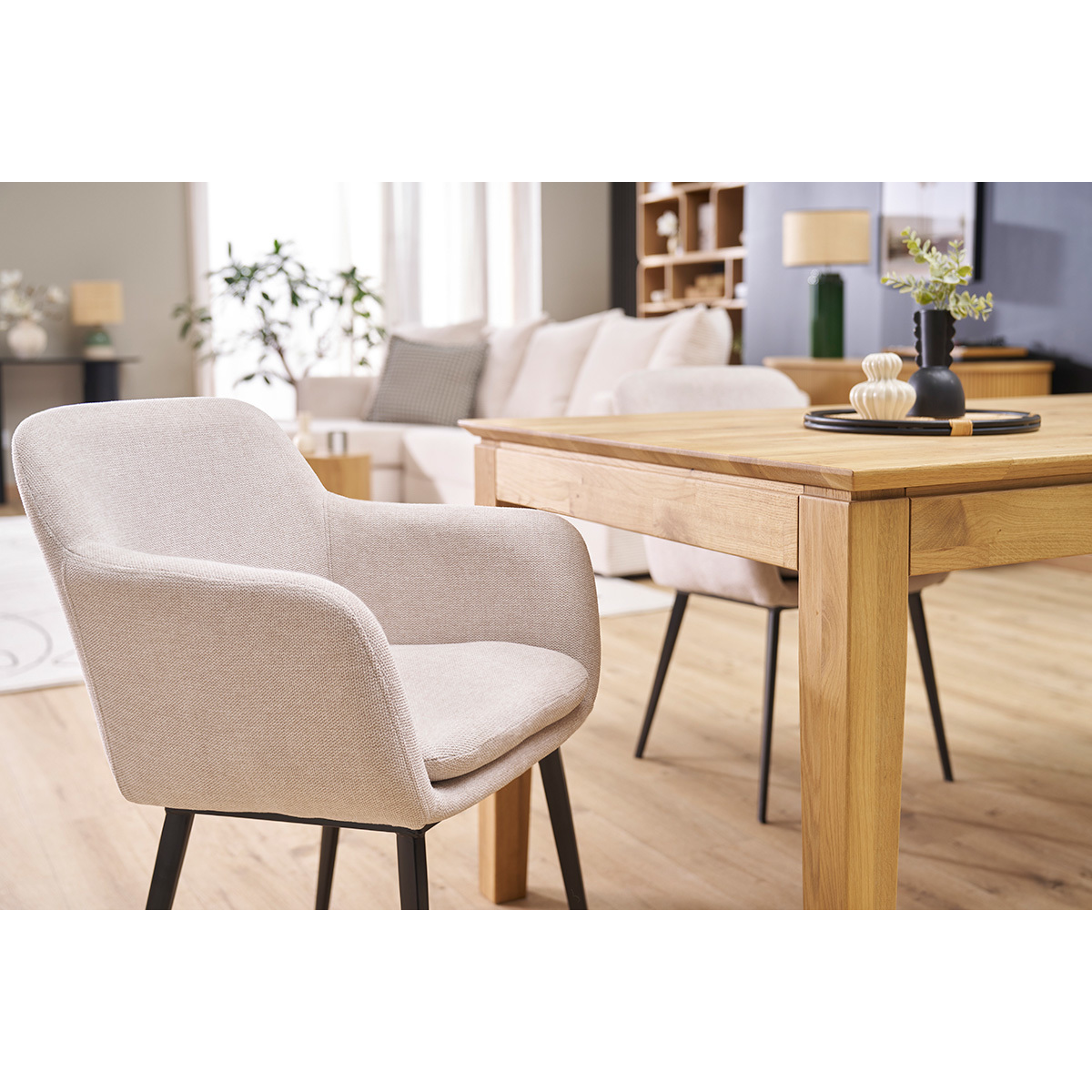 Chaises en tissu velours bleu pétrole et métal noir (lot de 2) AMIKA beige, MILIBOO
