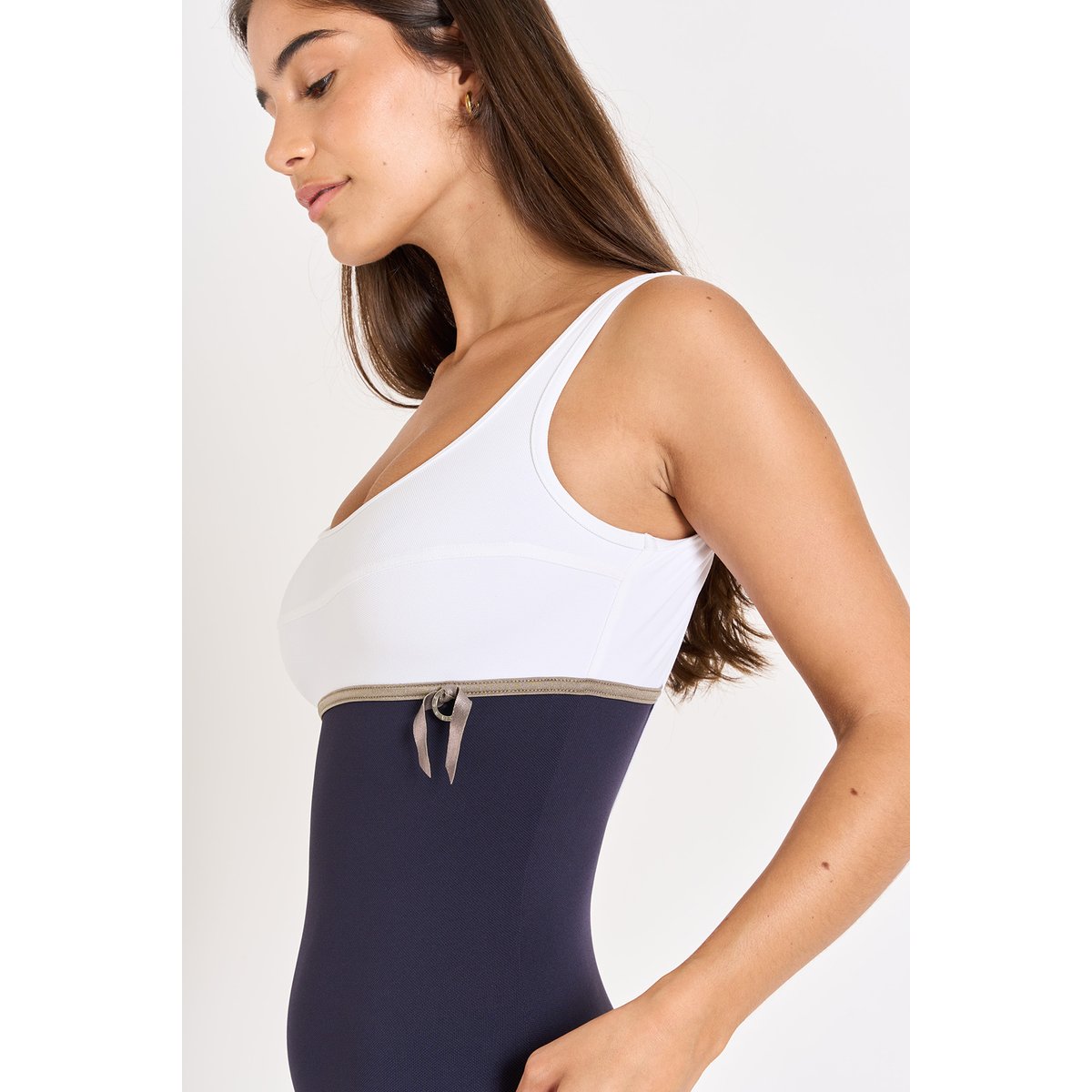 Maillot de bain 1 pièce Megranie - TAMARINDO bleu marine, LIVIA