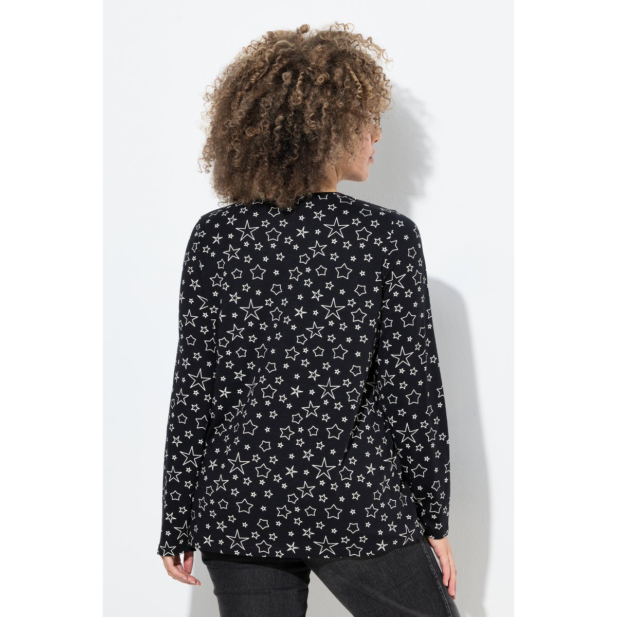 T-shirt imprimé à col V et manches longues noir, ULLA POPKEN