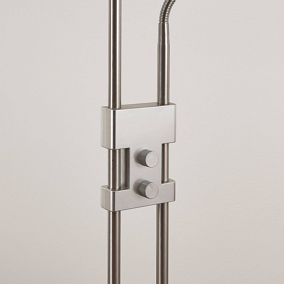 Lampadaire en métal moderneLED, Jonne nickel satiné, LINDBY