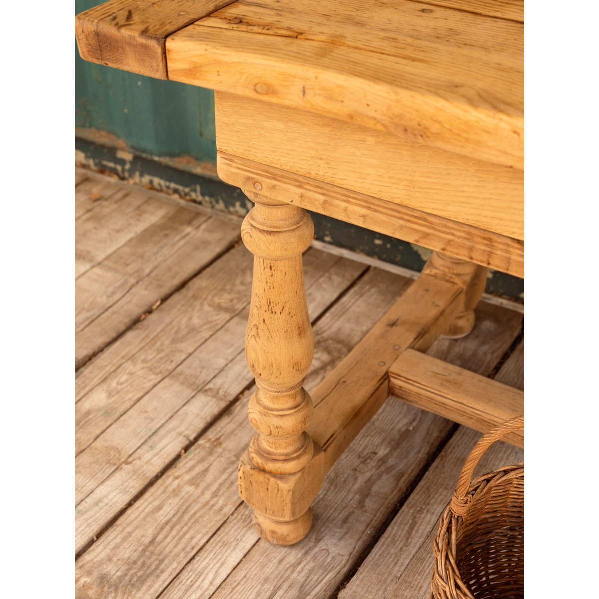 Grande table à manger en bois Romy N°1462 - Bon état bois clair, DEBONGOUT