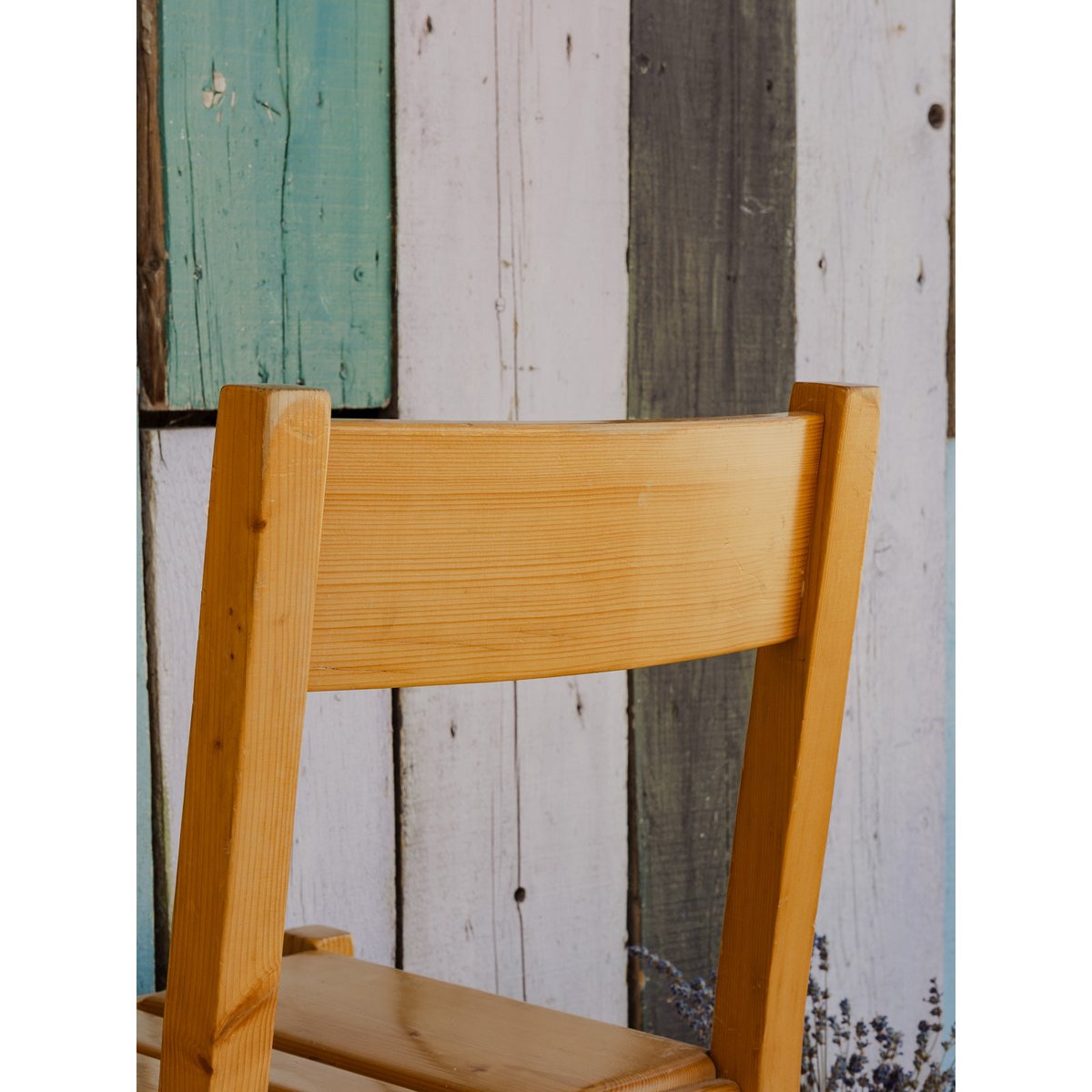 Lot de 4 chaises en bois Claude N°1389 - Bon état bois clair, DEBONGOUT