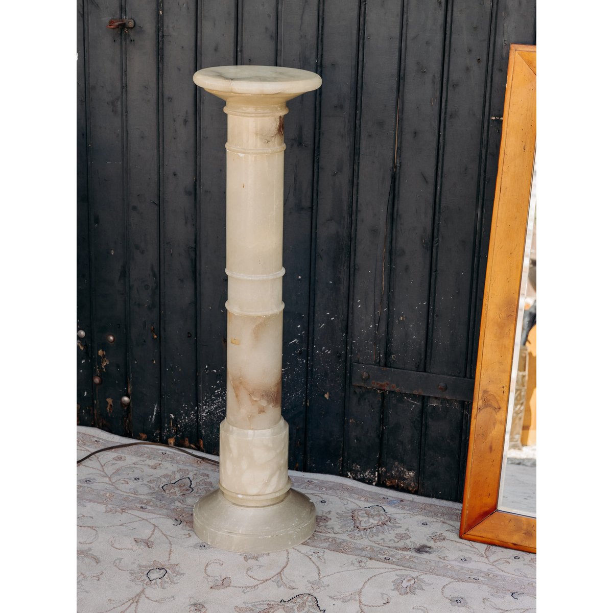 Lampe sculptée en albâtre Julia N°887 - Bon état beige, DEBONGOUT