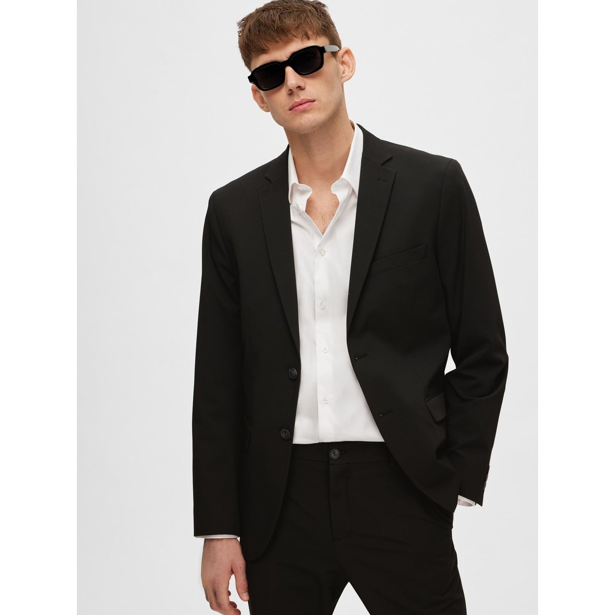 Blazer black 1, SELECTED
