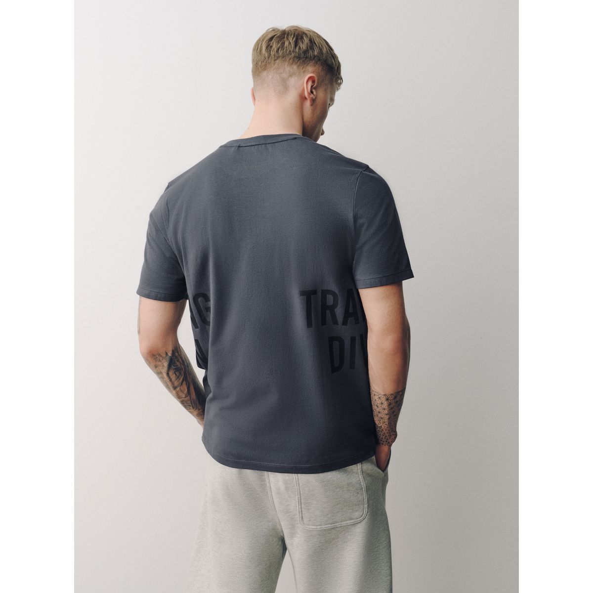 T-shirt active training division gris ardoise, NEXT