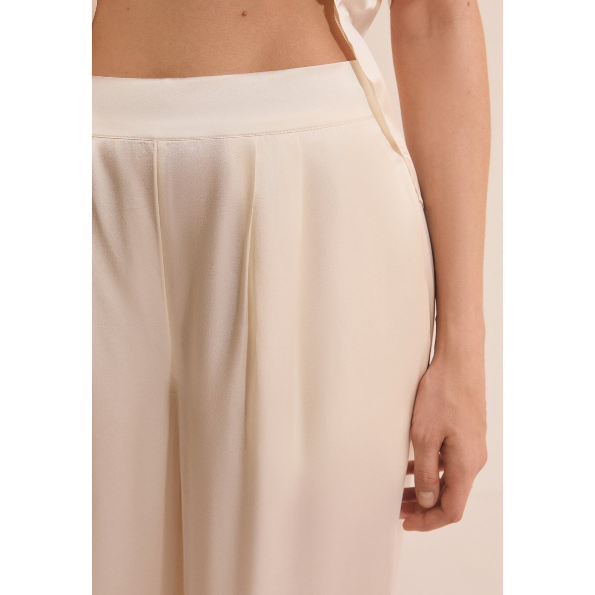 Pantalon de pyjama large en soie PEARLY perle, ETAM