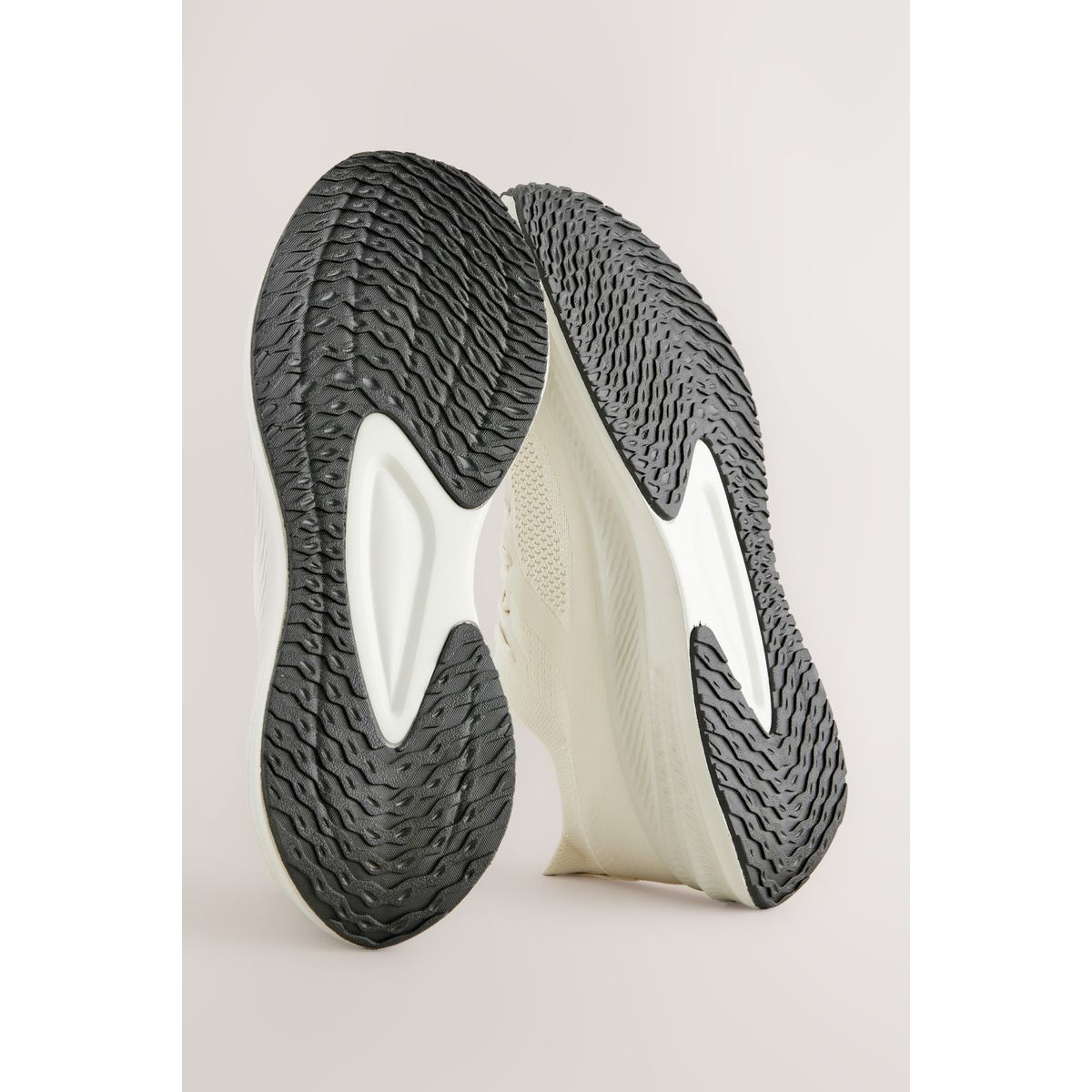 Baskets en maille crème, NEXT
