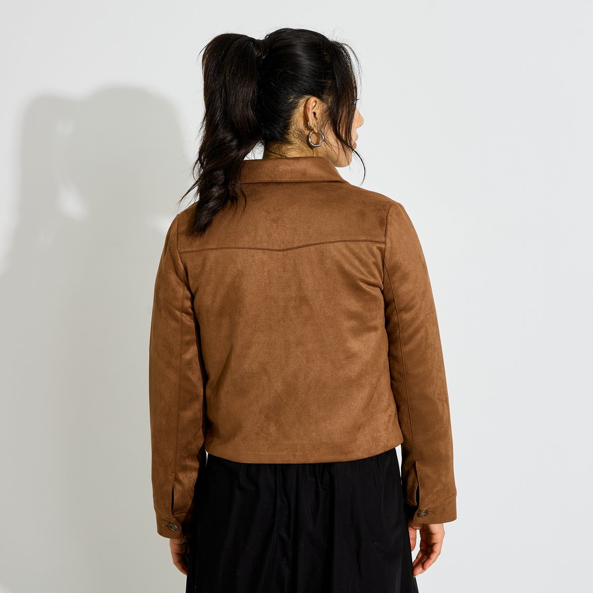 Veste courte en suédine marron chocolat, GRAIN DE MALICE