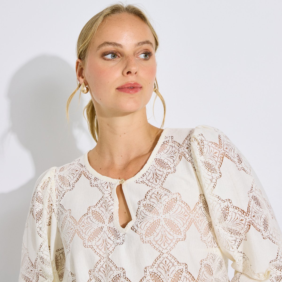 Blouse fluide ajourée blanc cassé ecru, GRAIN DE MALICE
