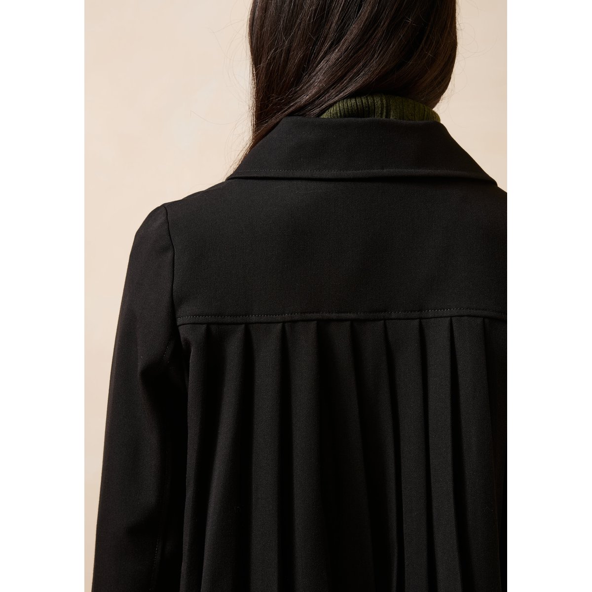 Veste courte manches longues col chemise noir, LA FEE MARABOUTEE