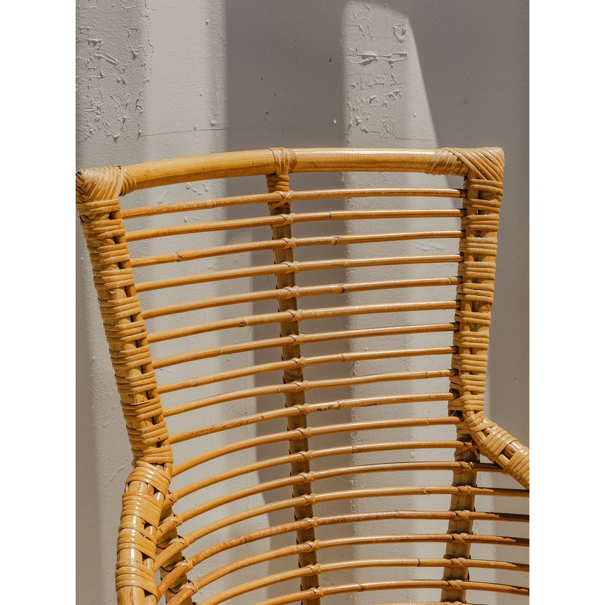 Ensemble de table et fauteuils en rotin Ange N°24 - Bon état bois clair, DEBONGOUT