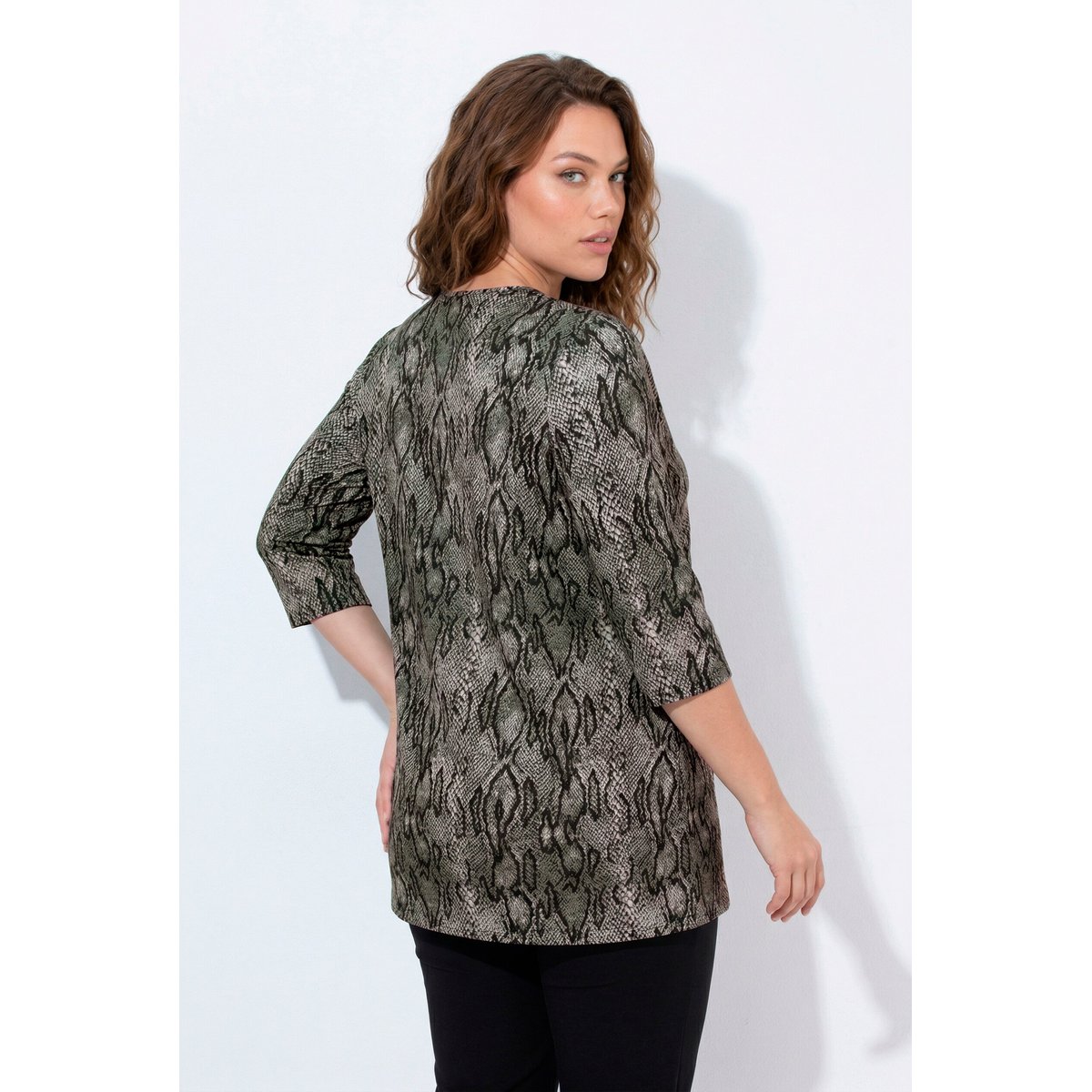 T-shirt long, motif serpents gris olive, ULLA POPKEN