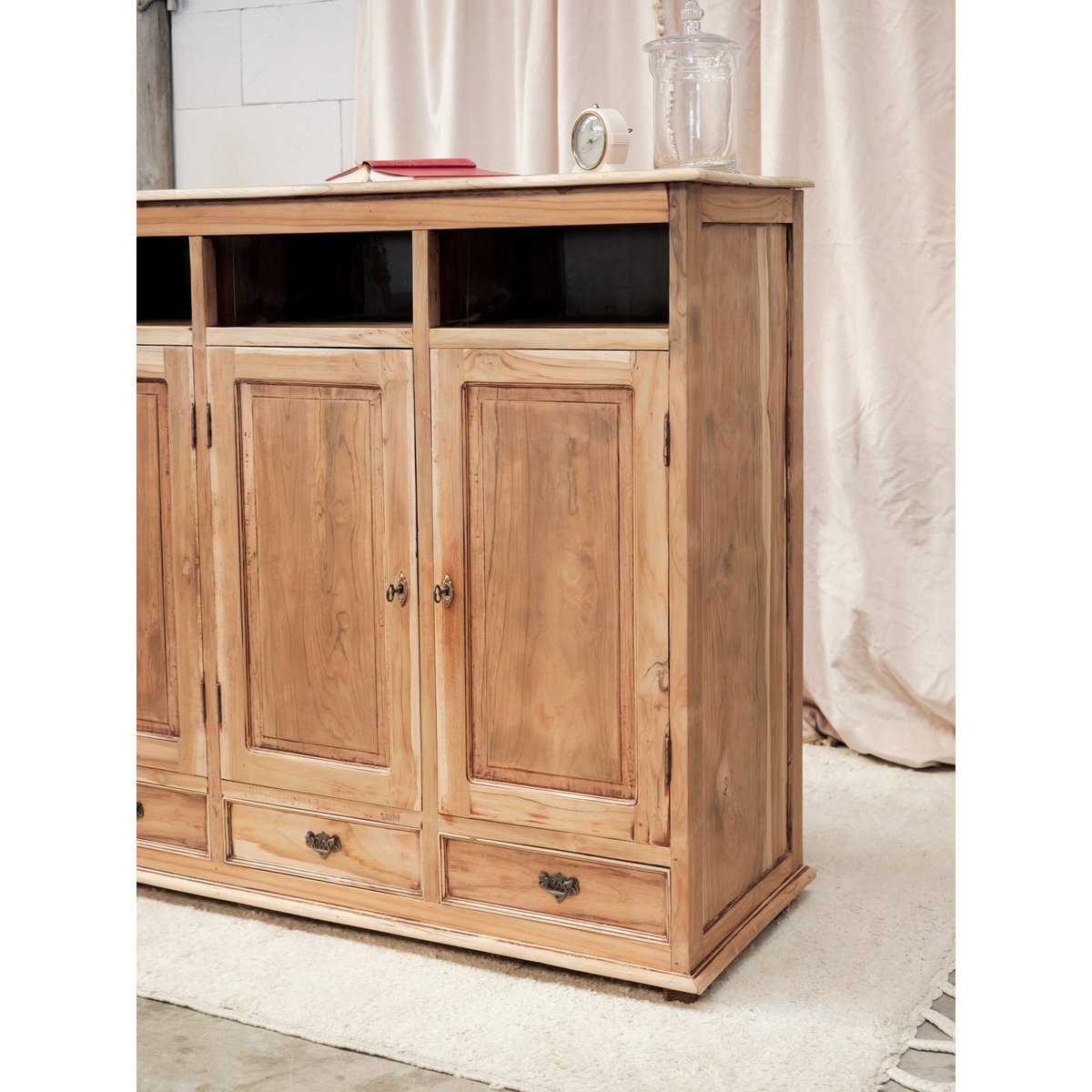 grande enfilade en bois patiné Margaret N°768 - Bon état bois clair, DEBONGOUT