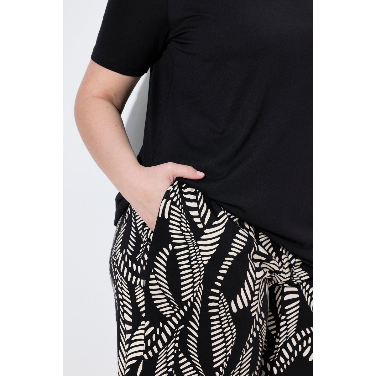 Pyjama motif palmiers noir, ULLA POPKEN
