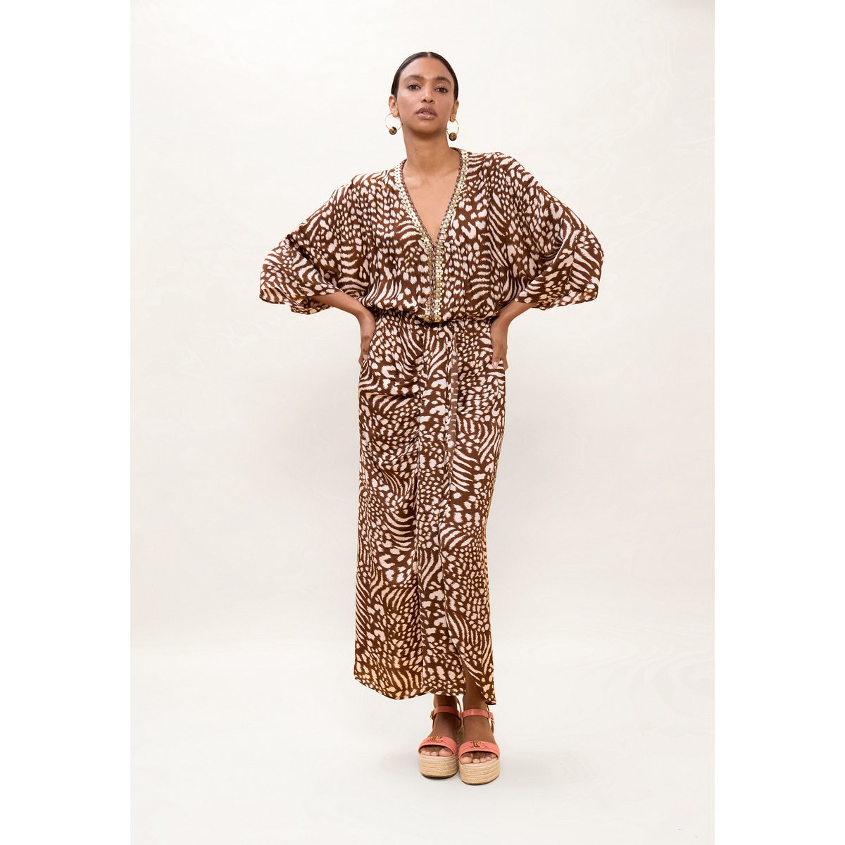 Robe longue style kaftan imprimé animal marron, LOLA CASADEMUNT