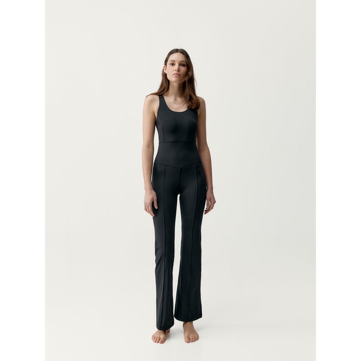 Combinaison de sport DORA noir, BORN