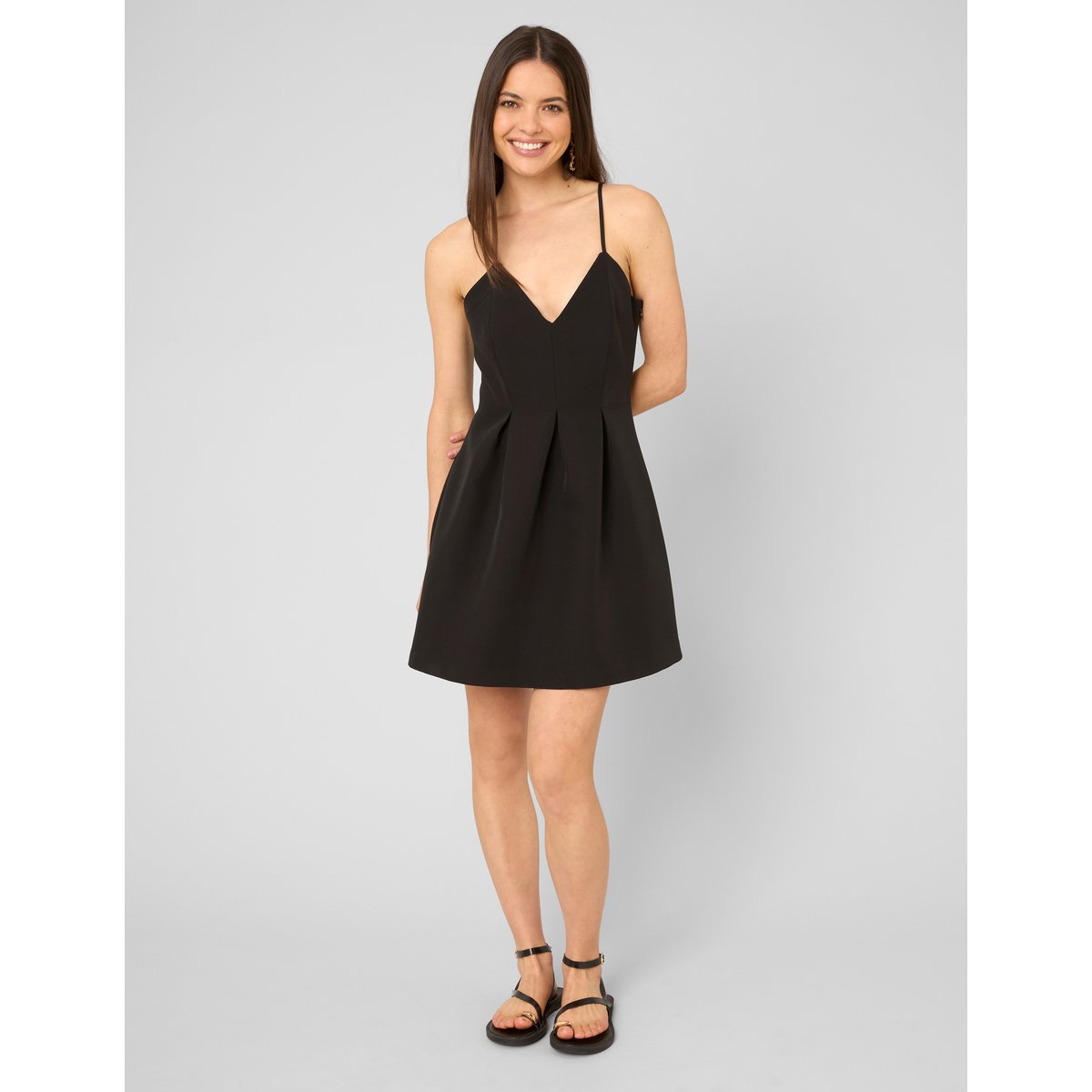Robe courte à fines bretelles noir, BZB