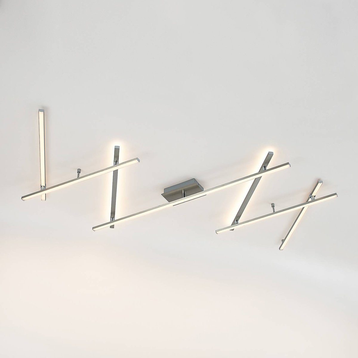 Plafonnier en métal moderneLED, Kerem nickel, LINDBY