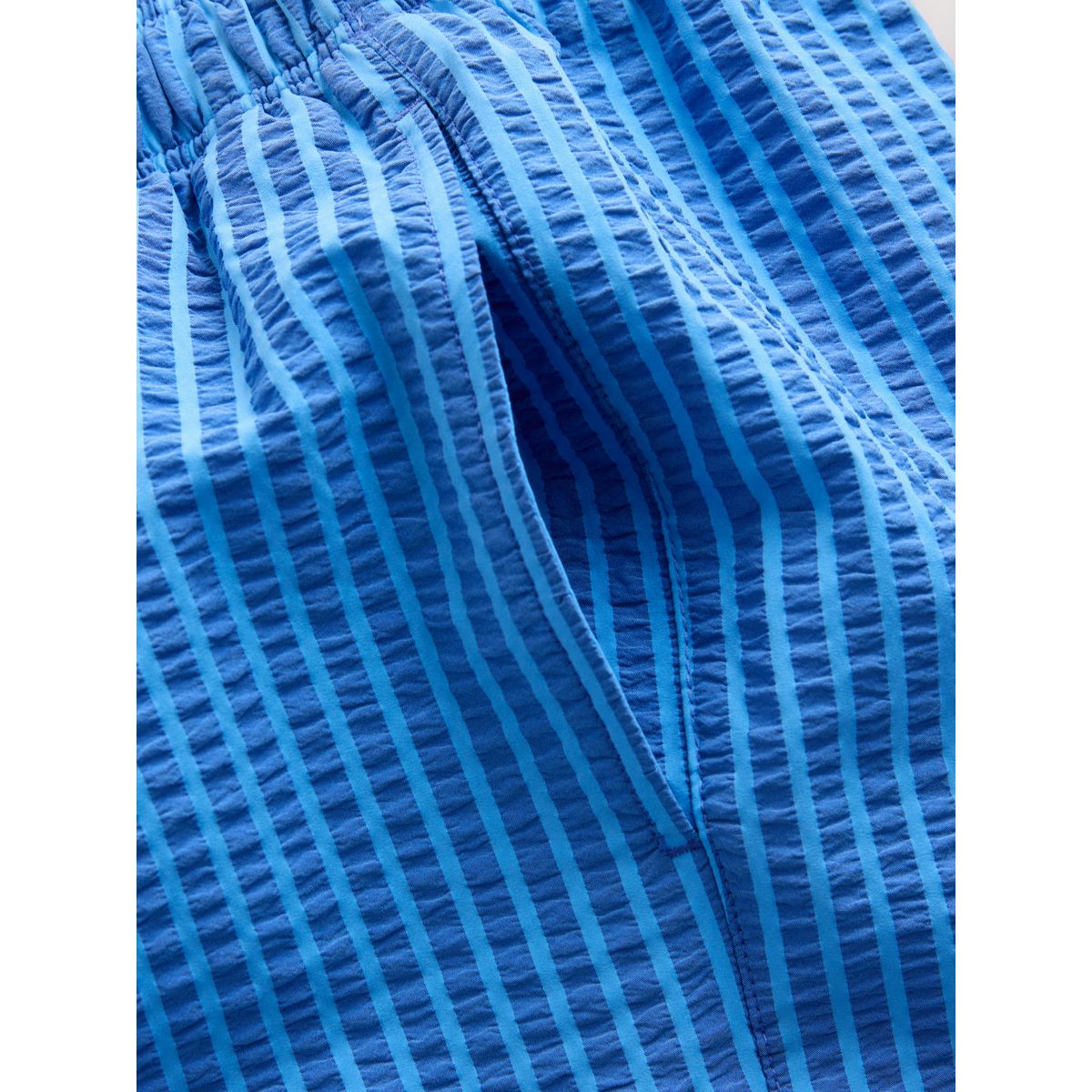 Short de bain 13 cm en seersucker à rayures bleu, NEXT