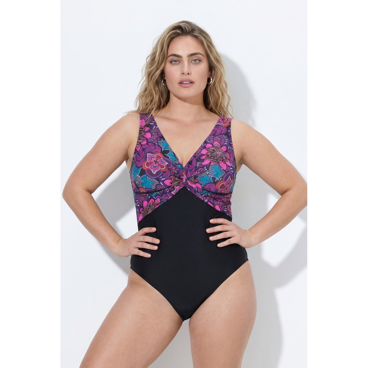 Maillot de bain avec bonnets souples noir, ULLA POPKEN