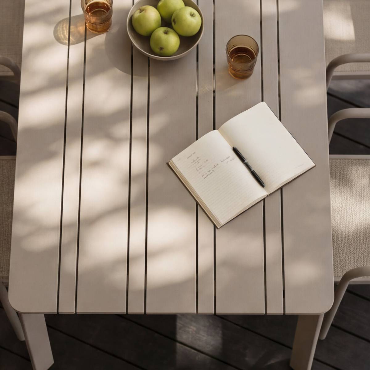 Table de jardin en aluminium KAÏA marron, MADE IN MEUBLES