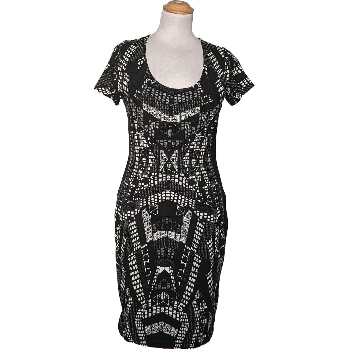 Robe courte tres bon etat noir Cotelac La Redoute