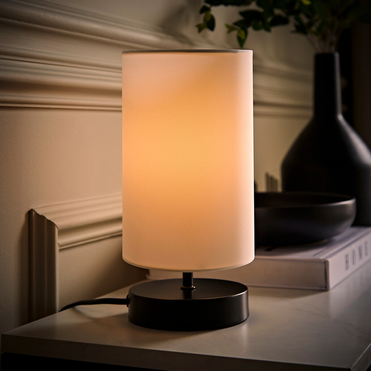 Francine Touch Table Lamp in Matt Black white, SO'HOME