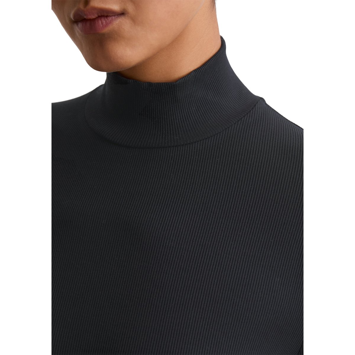 T-shirt à col roulé slim en TENCEL™ Modal bleu foncé, MARC O'POLO