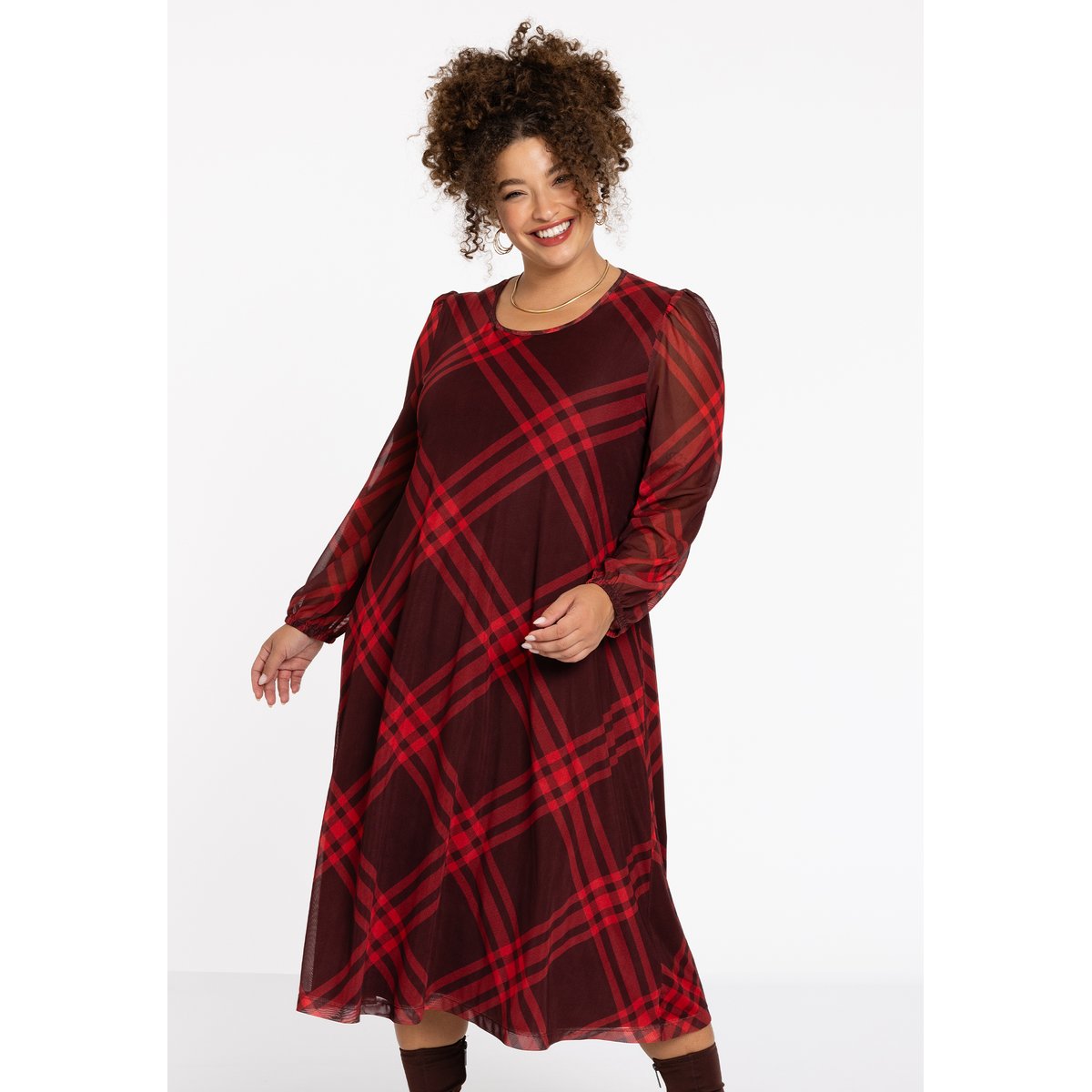 Robe plissée rouge, YOEK