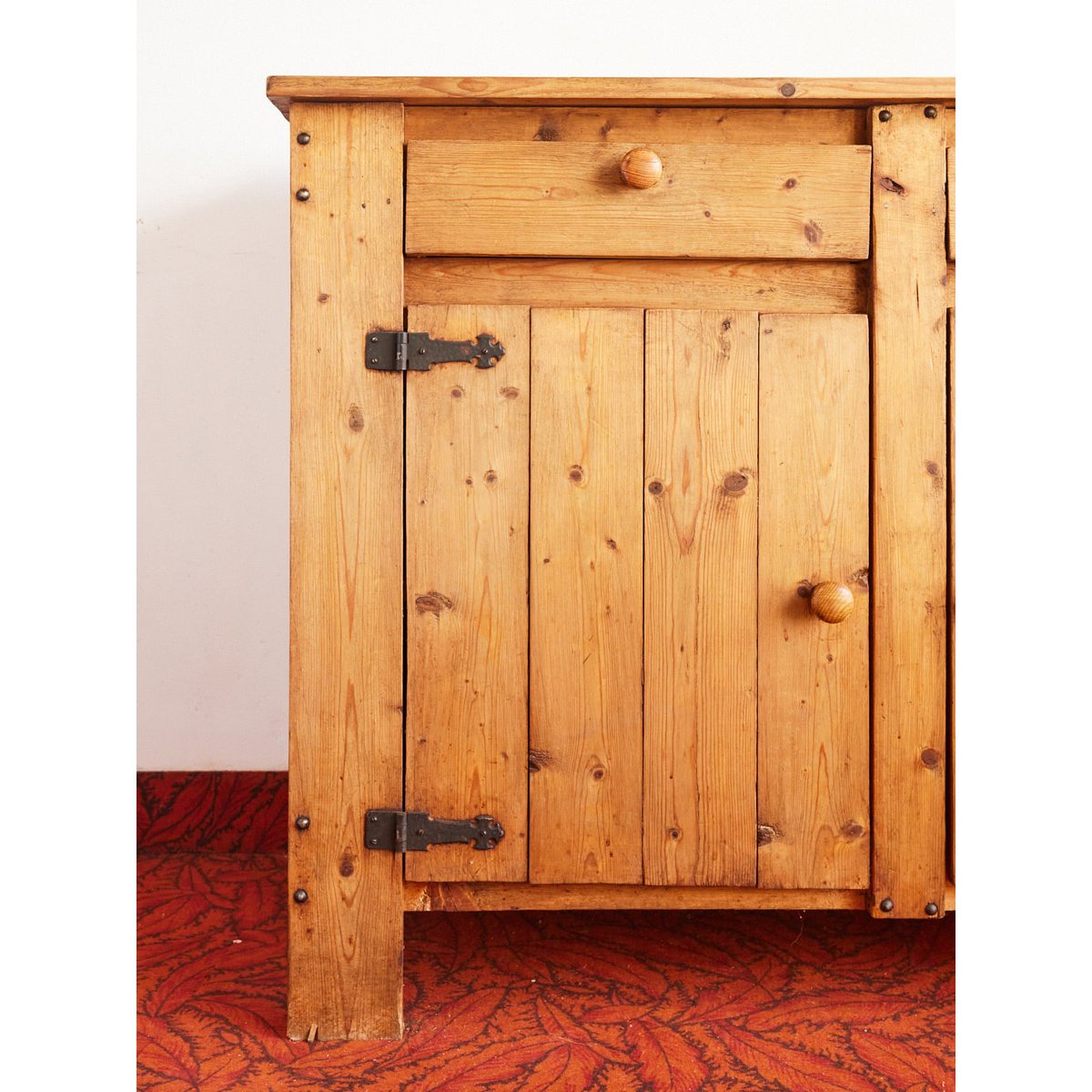 Buffet en pin massif Gilbert N°1640 - Bon état bois clair, DEBONGOUT