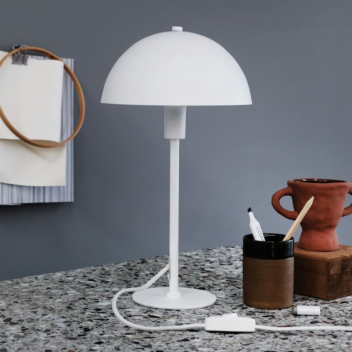 Lampe à poser en Métal STOCKHOLM blanc mat, DYBERG LARSEN