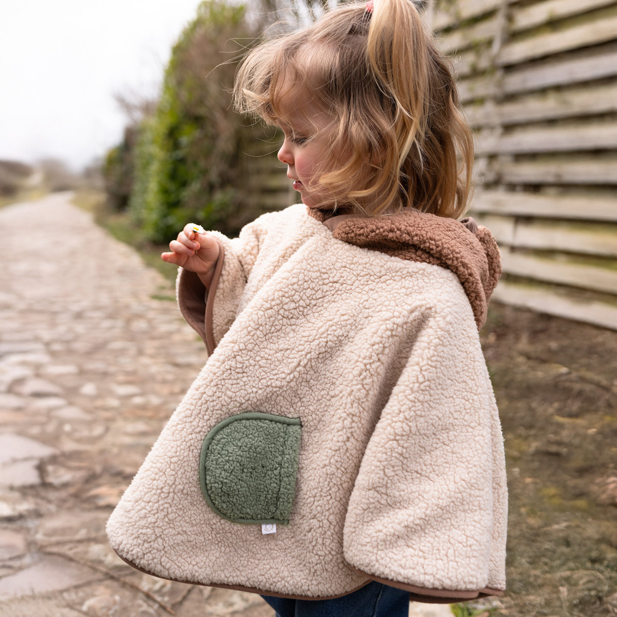 Poncho de voyage bébé pour siège auto - Teddy douillet ficelle, BEMINI