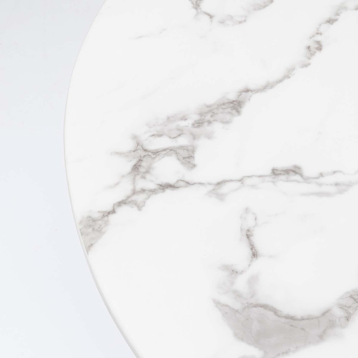Table ronde en marbre minéral, VENETO blanc, KARE DESIGN