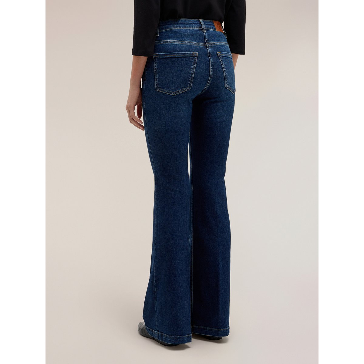 Jean flare taille haute avec application bijou bleu, MOTIVI